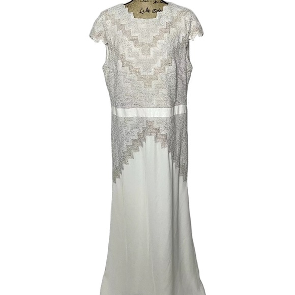 Tadashi Shoji Too White Gray Gown - Picture 1 of 13